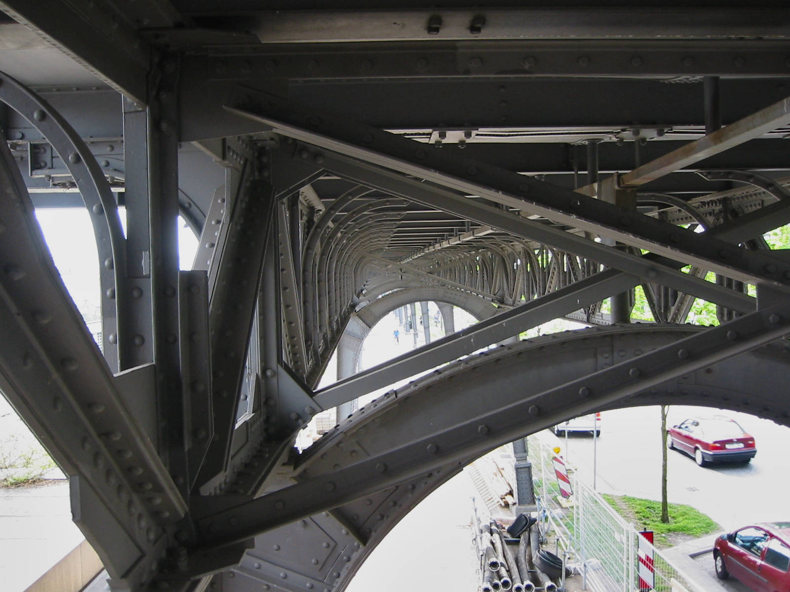 Hochbahnbrücke am Baumwall