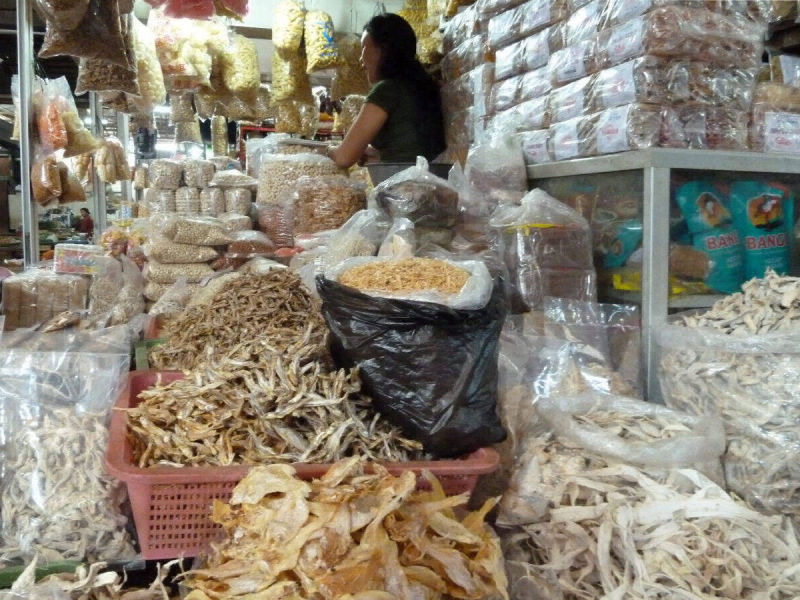 Stockfisch auf dem Markt in Solo