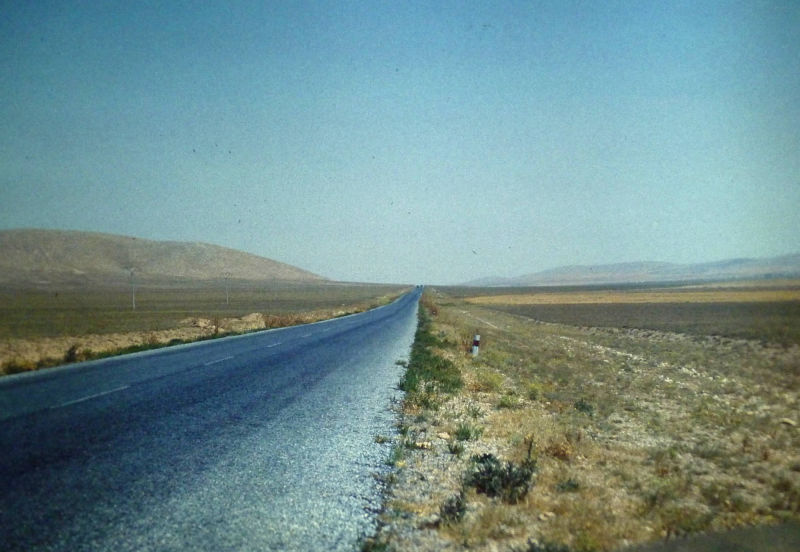 Über 100 km geradeaus