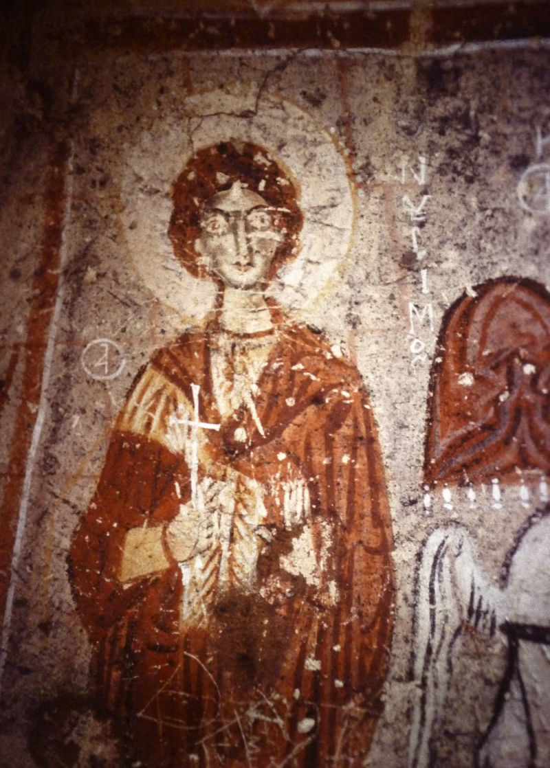 Wandbild einer Höhlenkirche