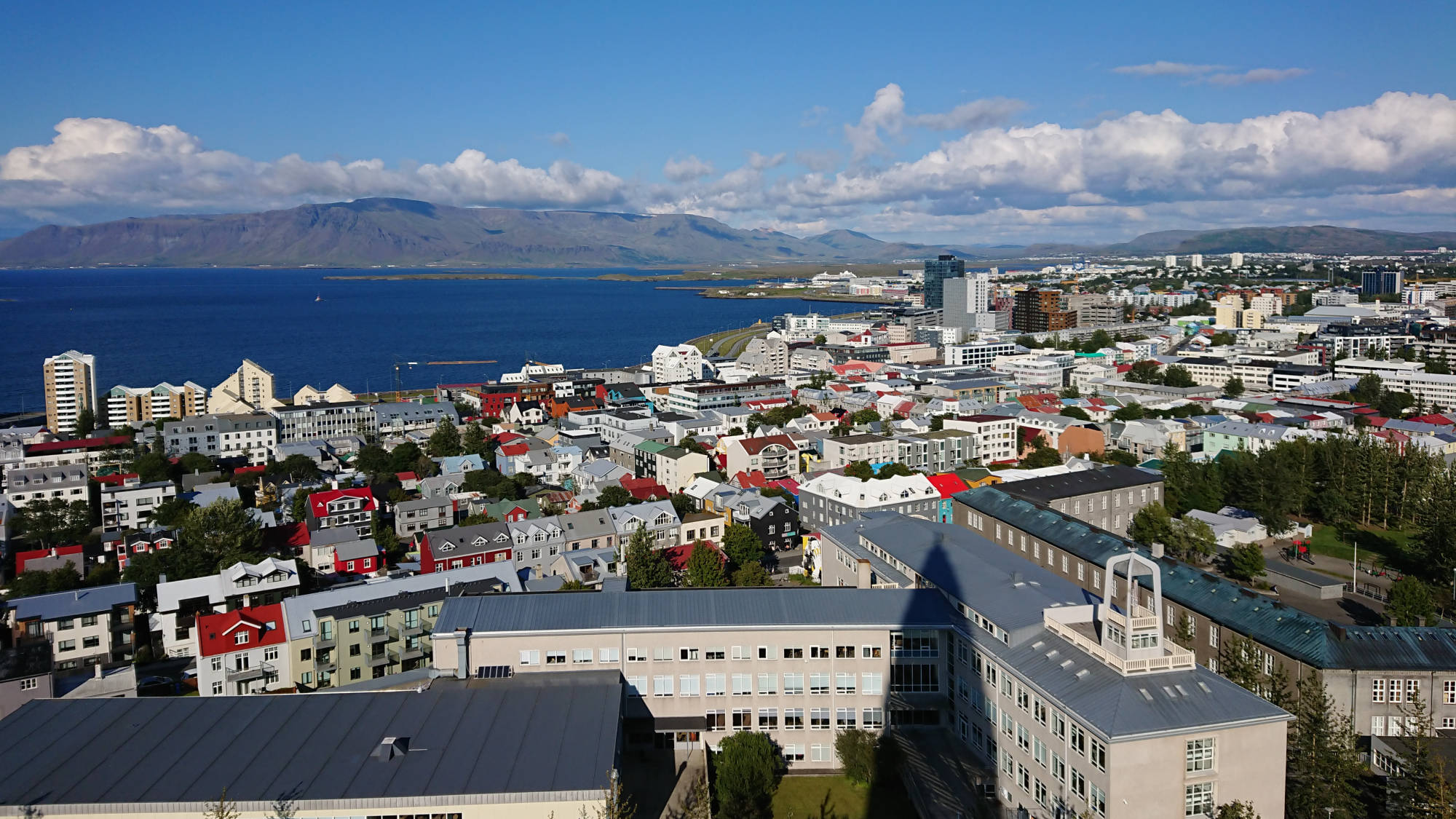 Blick über Reykjavik vom Turm der Kirche Hallgrimskirkja