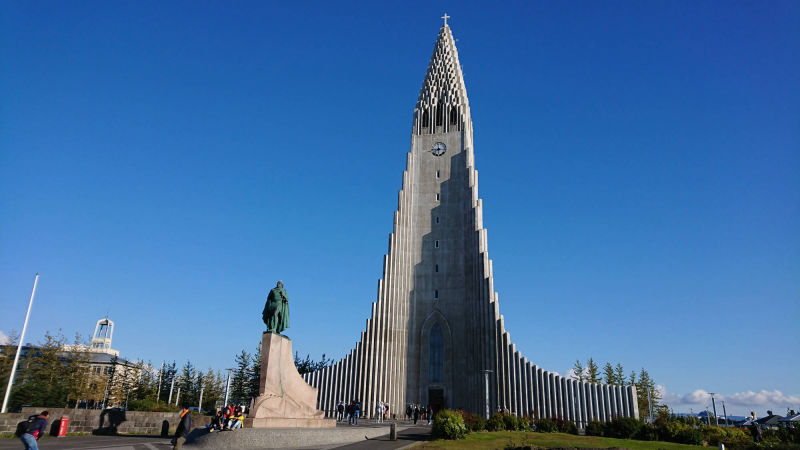 Die Kirche Hallgrimskirkja in Reykjavik
